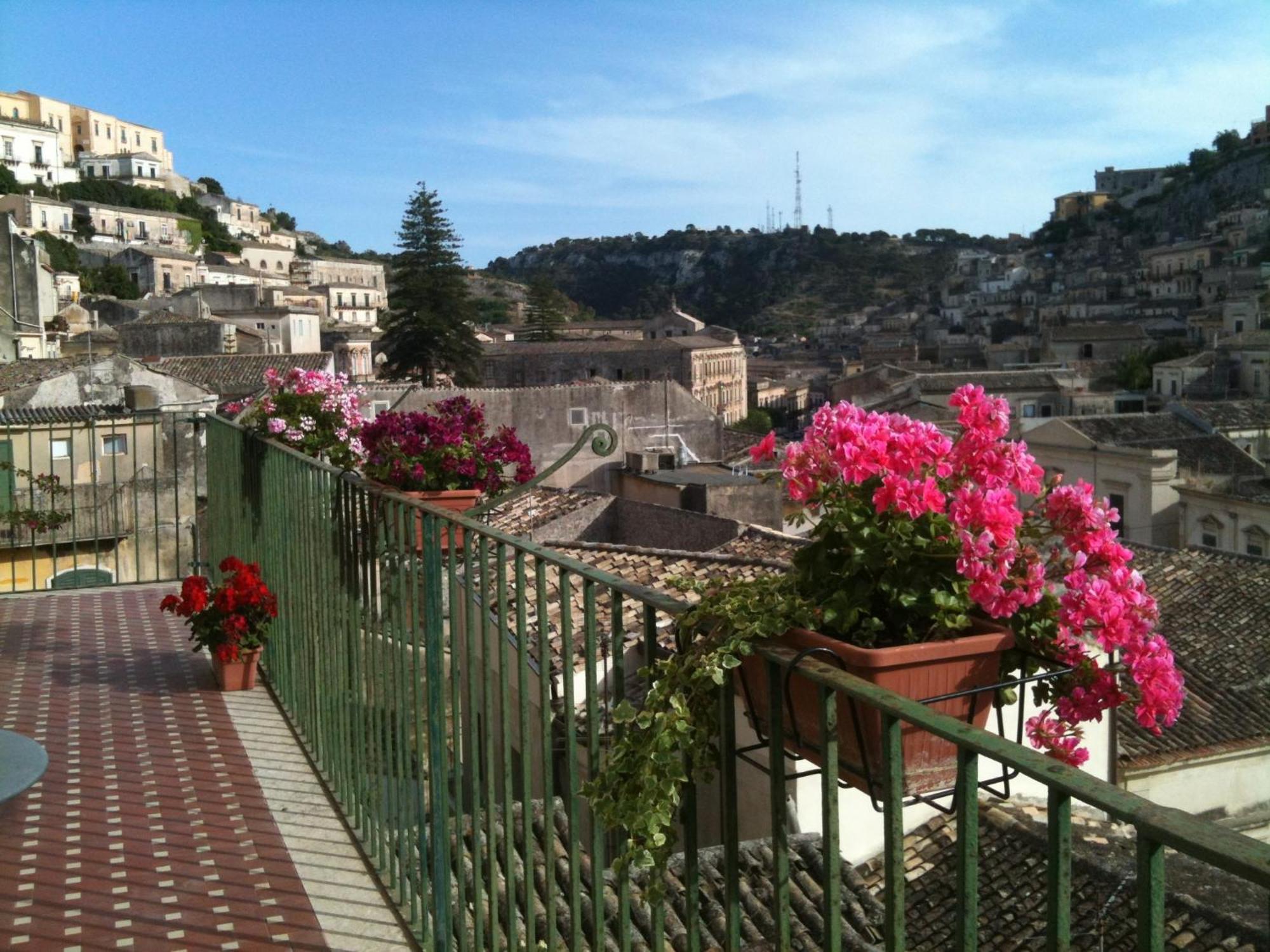 I Tetti Di Siciliando Bed and Breakfast Modica Eksteriør billede